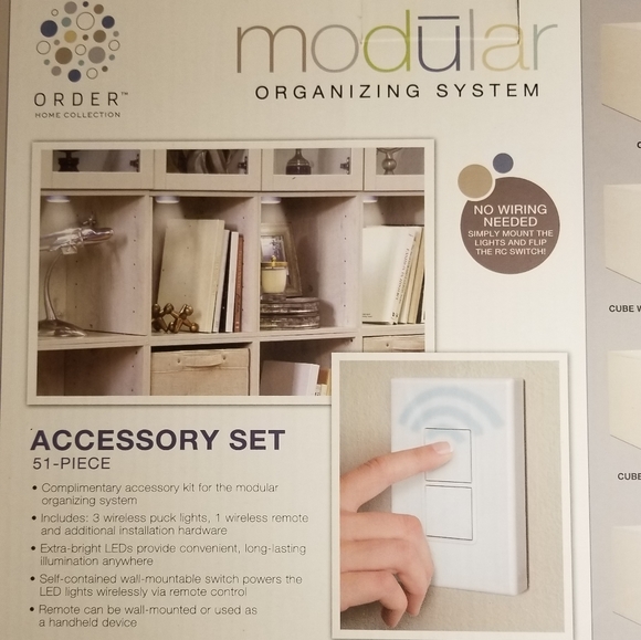 Two wireless puck light sets - Picture 7 of 7